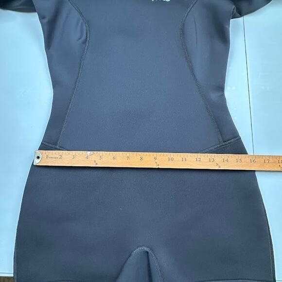 Xcel Wetsuit Womens 10 Black Axis Long Sleeve Back Zip Boy Short Spring 2MM Surf - Picture 11 of 15